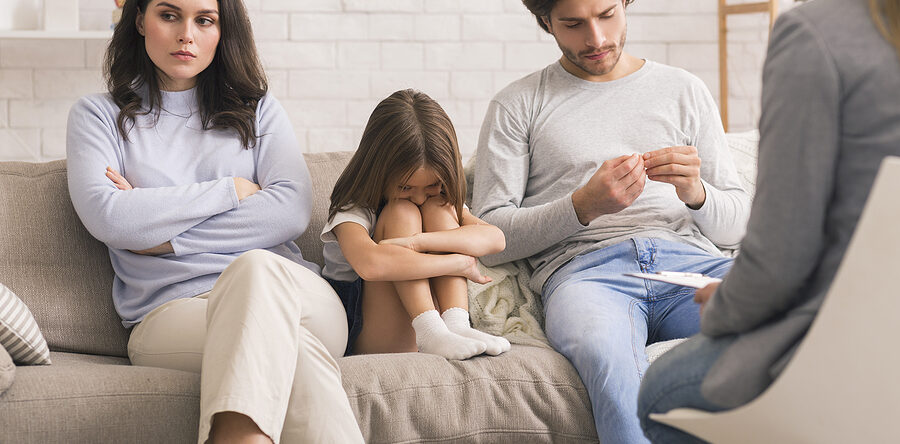 What are the Differences and Benefits of Both Family Therapy and Individual Therapy?